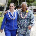 Бывший гавайский прокурор и бывший муж начальника полиции на пенсии заключены в тюрьму за коррупцию.